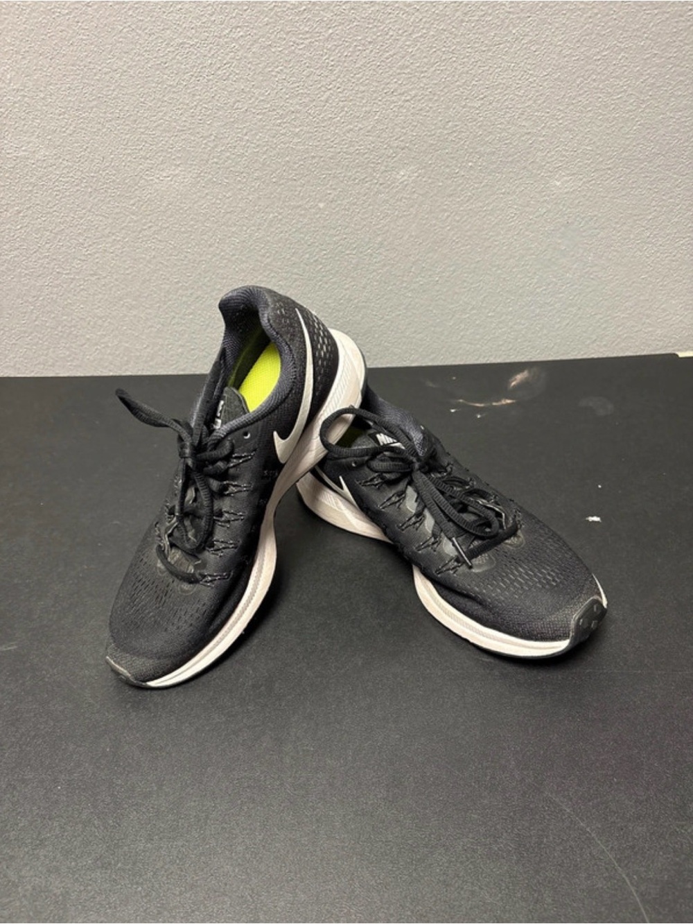 Women's Nike Zoom Pegasus 33 Running Shoes Size 8